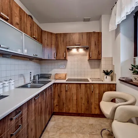 Apartment Pod Nosalem & Sauna,jacuzzi