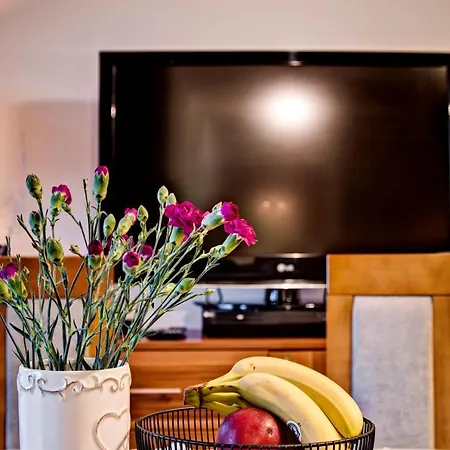 Pod Nosalem - Pod Nosalem & *