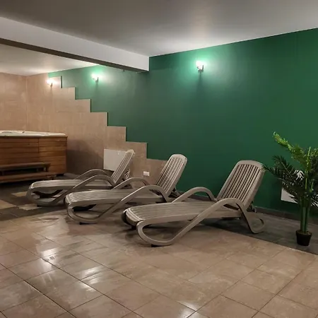 Pod Nosalem & Sauna,jacuzzi Apartment *